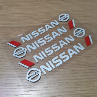 ニッサン(日産)の日産　ステッカー4p激安価格に付き値引き不可(汎用パーツ)