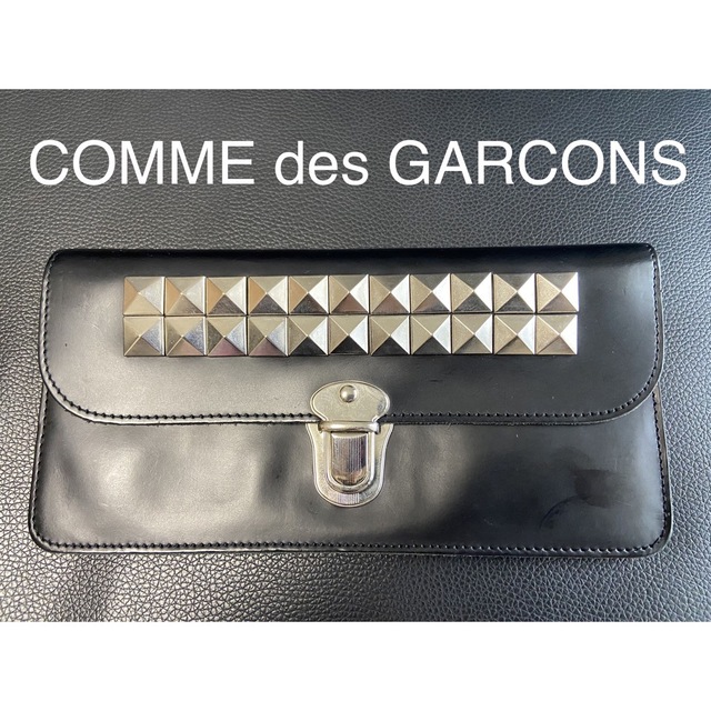 【再値下げ】COMME des GARCONS 長財布【早い者勝ち】のサムネイル