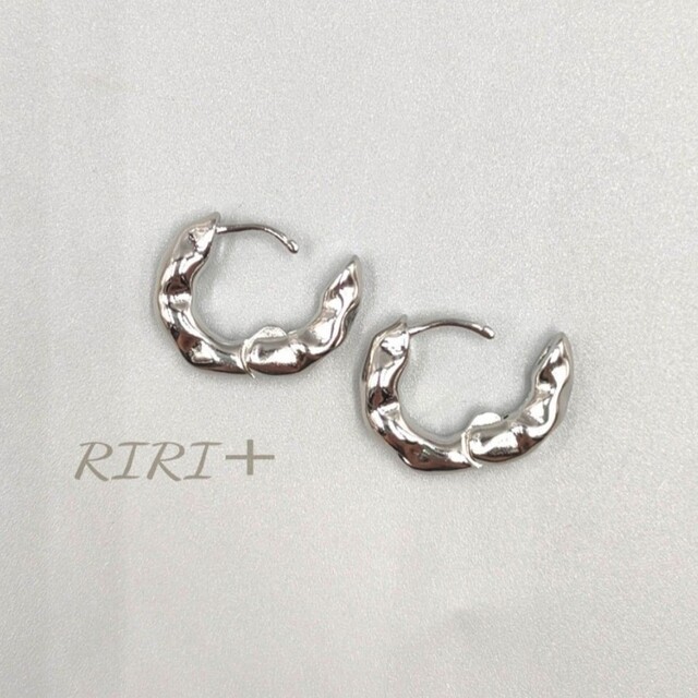 TODAYFUL(トゥデイフル)のNo. 921 デザイン フープピアス ワンタッチピアス シルバー925 レディースのアクセサリー(ピアス)の商品写真