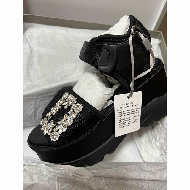 SNIDEL(スナイデル)のスナイデル❣️ ビジュースニーカーソールサンダル レディースの靴/シューズ(サンダル)の商品写真