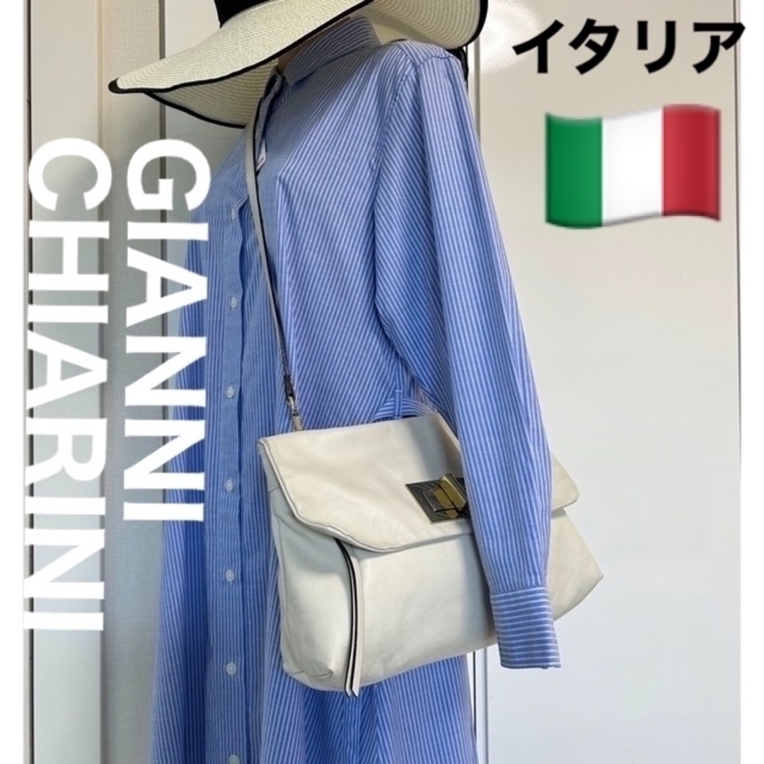 本革GIANNI  CHIARINI  ショルダーバッグ　本革　イタリア製