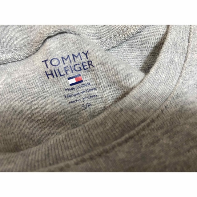 TOMMY HILFIGER(トミーヒルフィガー)のトミー　半袖 レディースのトップス(Tシャツ(半袖/袖なし))の商品写真