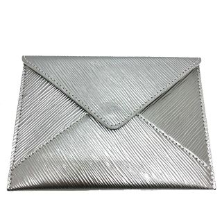 ルイヴィトン(LOUIS VUITTON)のルイヴィトン LOUIS VUITTON レターケース ノベルティ エピ/エンヴェロップ クラッチバッグ ポーチ エピレザー シルバー 美品(ポーチ)