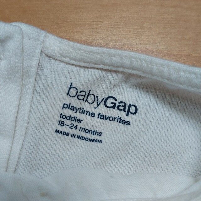 babyGAP(ベビーギャップ)の90cm【babyGAP・carter‘s】セットアップ キッズ/ベビー/マタニティのキッズ服女の子用(90cm~)(Tシャツ/カットソー)の商品写真