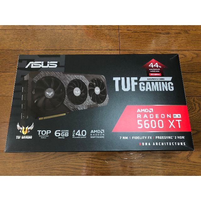 ASUS(エイスース)のASUS TUF GAMING RADEON RX 5600 XTグラボ スマホ/家電/カメラのPC/タブレット(PCパーツ)の商品写真