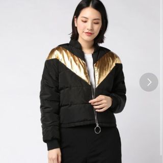 ゲス ブルゾン(レディース)の通販 38点 | GUESSのレディースを買うなら ゲス ブルゾン(レディース)の通販 38点 | GUESSのレディースを買うなら