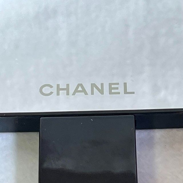 CHANEL(シャネル)の【希少非売品】CHANEL シャネル ハンドミラー 手鏡 ノベルティブラック レディースのファッション小物(ミラー)の商品写真