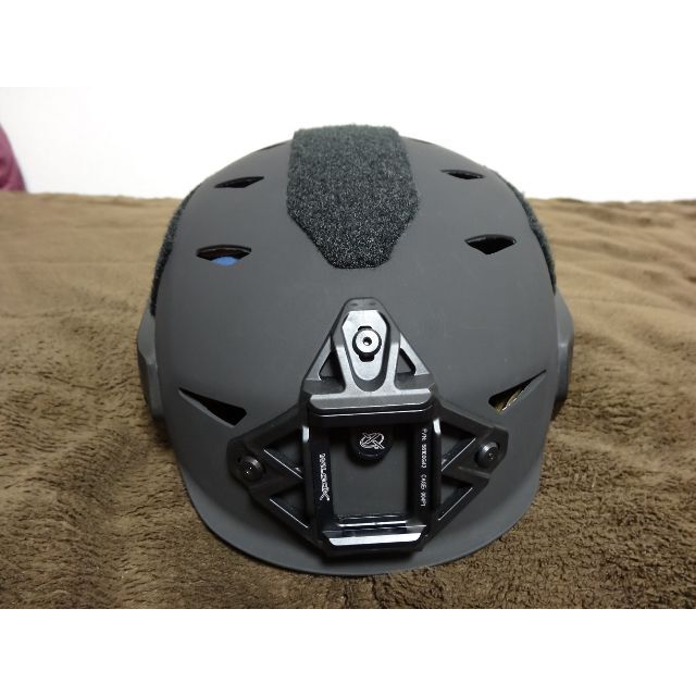 実物　TEAM WENDY カーボンヘルメット（コヨーテ） ヘルメットカバー付き