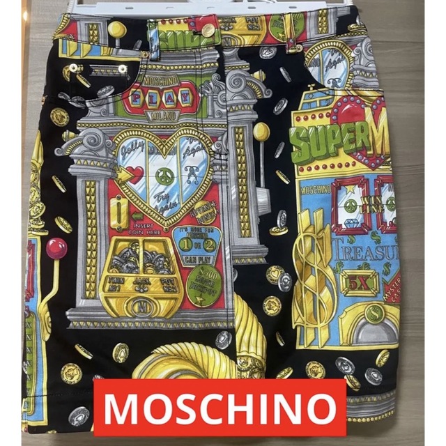 MOSCHINO(モスキーノ)の新品未使用　モスキーノ　ミニスカート　MOSCHINO 2019 人気　タグ付き レディースのスカート(ミニスカート)の商品写真