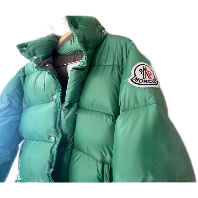 MONCLER(モンクレール)のモンクレール　エベレスト　希少色グリーン　メンズ メンズのジャケット/アウター(ダウンジャケット)の商品写真