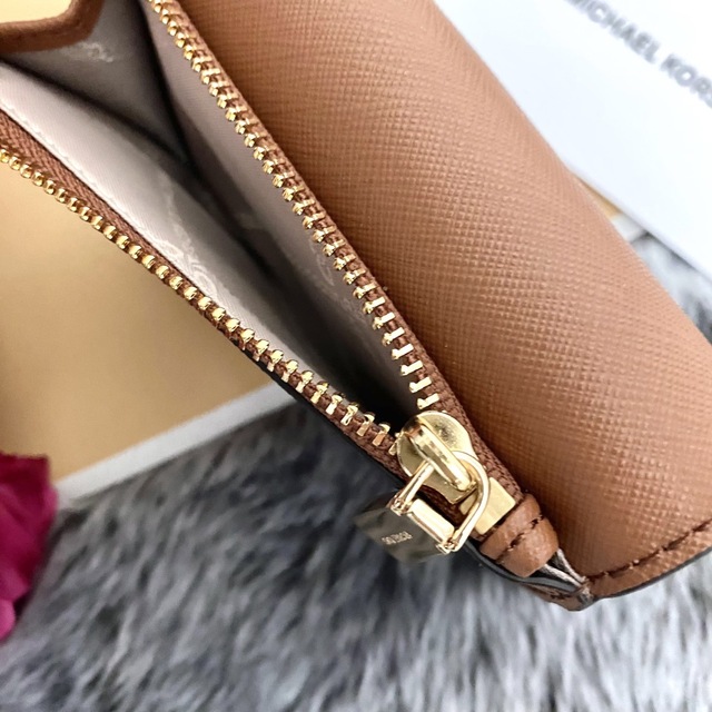 新品☆MICHAEL KORS キャメル ブラウン レザー 折り財布