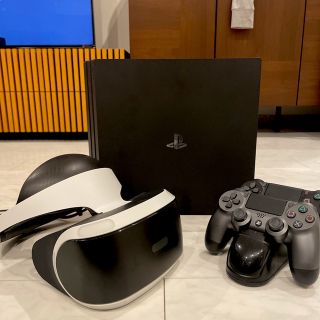 プレイステーション4(PlayStation4)のプレイステーション4 コントローラー×2 スタンド VR(家庭用ゲーム機本体)