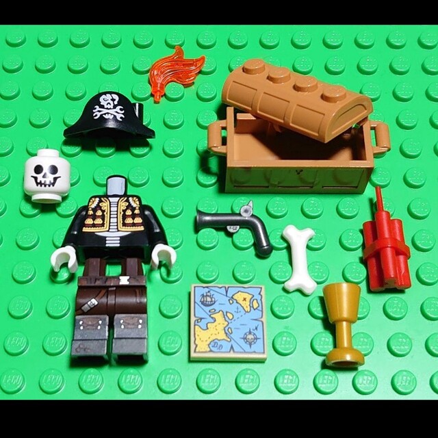 Lego(レゴ)の【新品】LEGO 《海賊ガイコツ キャプテンスカル》レゴ ミニフィグ アイテム エンタメ/ホビーのエンタメ その他(その他)の商品写真