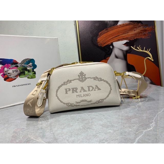 専門ショップ PRADA プラダ ショルダーバッグ PRADA - ショルダー