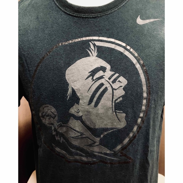 NIKE(ナイキ)のナイキ Tシャツ 黒 日本 L サイズ(US Mサイズ)レディースXL NIKE メンズのトップス(Tシャツ/カットソー(半袖/袖なし))の商品写真