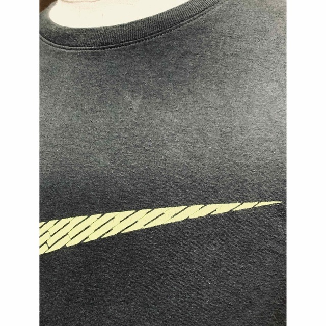 NIKE(ナイキ)のナイキ Tシャツ 黒 日本 L サイズ(US Mサイズ)レディースXL NIKE メンズのトップス(Tシャツ/カットソー(半袖/袖なし))の商品写真