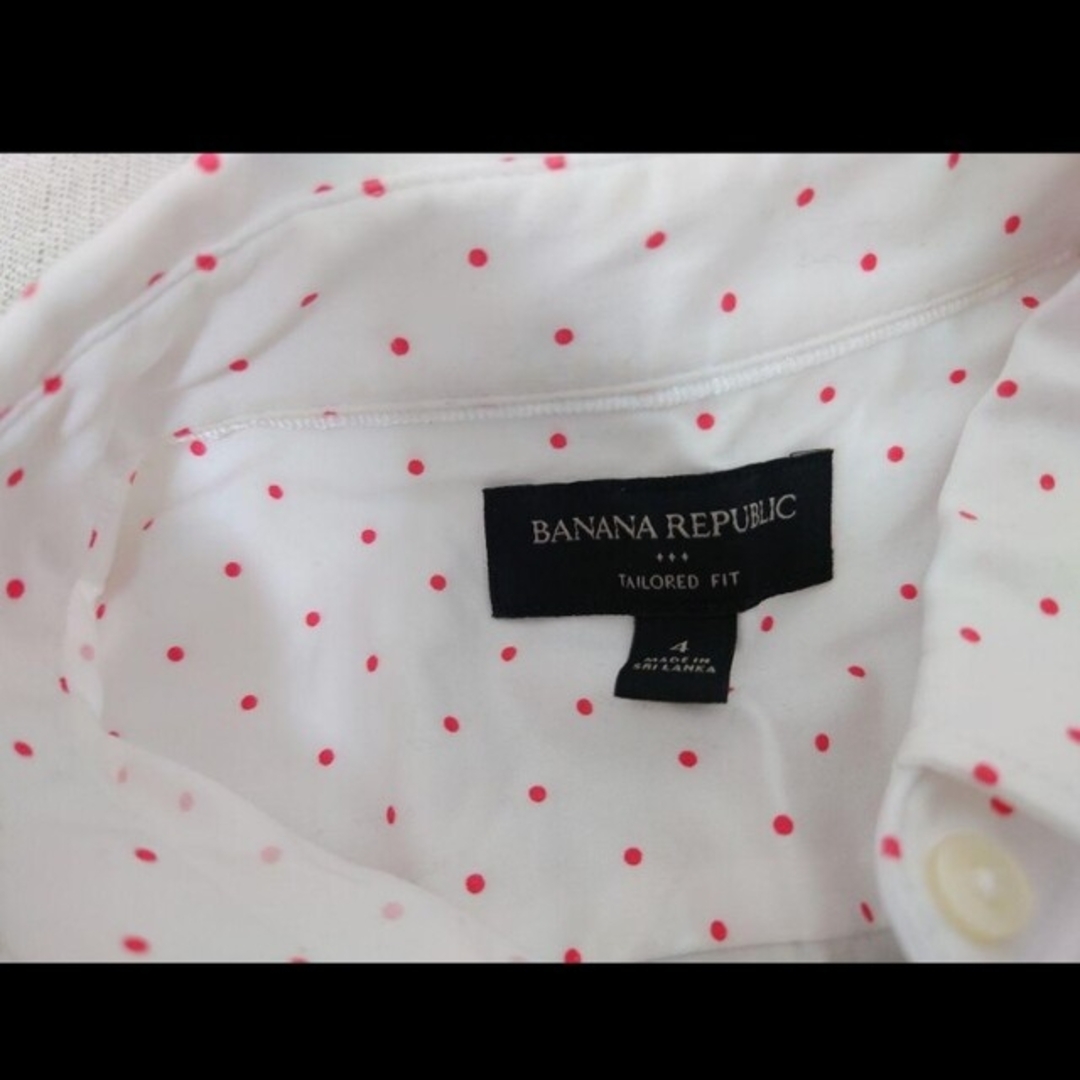 Banana Republic(バナナリパブリック)の美品★BANANAREPUBLIC 赤ドットシャツ レディースのトップス(シャツ/ブラウス(長袖/七分))の商品写真