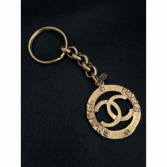 CHANEL(シャネル)のシャネル　ヴィンテージ　キーホルダー レディースのファッション小物(キーホルダー)の商品写真