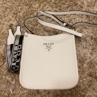 プラダ(PRADA)の新品未使用！大人気！プラダショルダーバッグ(ショルダーバッグ)