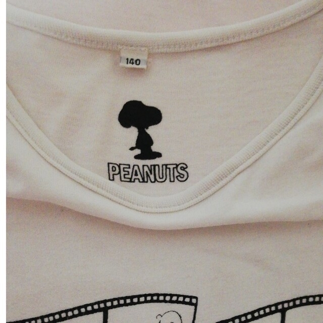 PEANUTS(ピーナッツ)のスヌーピー　Tシャツ2枚セット　130~140サイズ キッズ/ベビー/マタニティのキッズ服男の子用(90cm~)(Tシャツ/カットソー)の商品写真