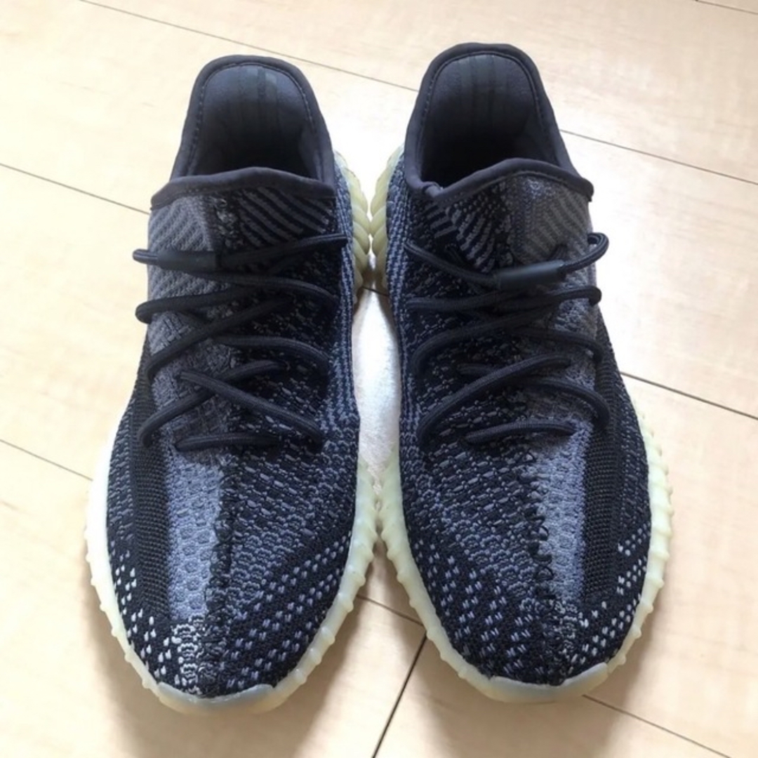 YEEZY（adidas）(イージー)のアディダス　イージーブースト メンズの靴/シューズ(スニーカー)の商品写真