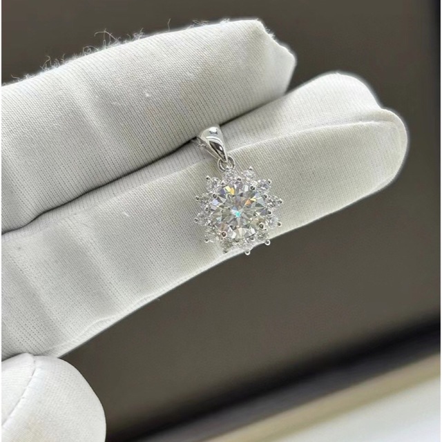 newカラー】1.0ct ハートモアサナイト ネックレス k18-