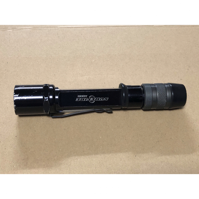 SUREFIRE(シュアファイア)のSUREFIRE  C3CENTURION スイッチ交換品 スポーツ/アウトドアのアウトドア(ライト/ランタン)の商品写真