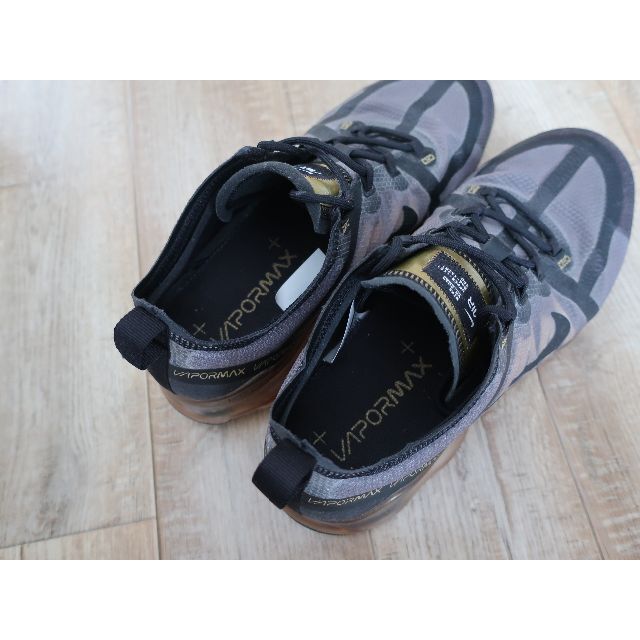 参考価格★人気 格安 NIKE AIRVAPORMAX 2019 黒金 26.5 ナイキ