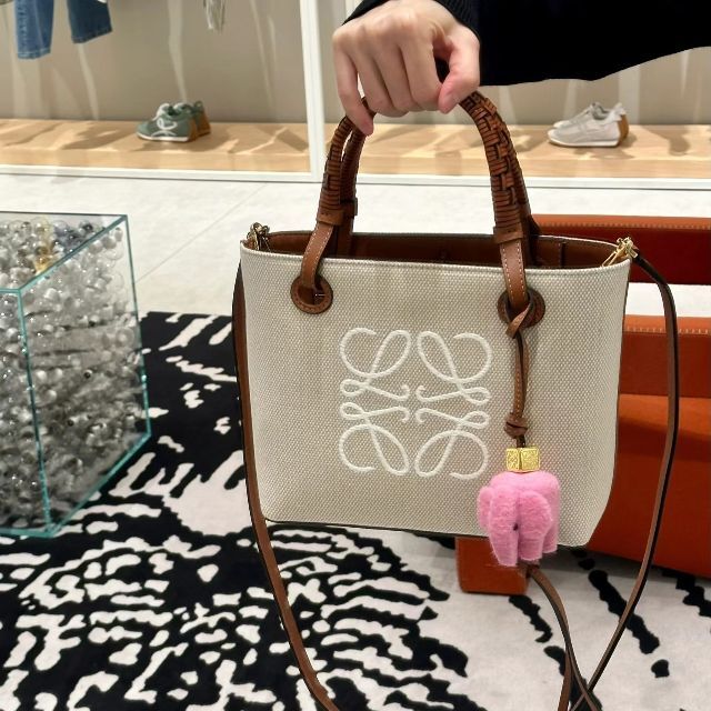 ロエベ LOEWE アナグラム トートバッグ ミニ ジャカードキャンバス&カーフ | フリマアプリ ラクマ