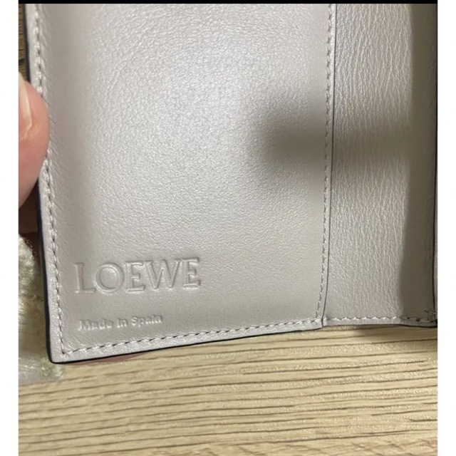 LOEWE(ロエベ)のお値下げ不可LOEWE スリムジップ　バイフォールドウォレット レディースのファッション小物(財布)の商品写真