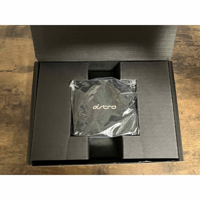 ASTRO(アストロ)のロジクールG ASTRO Gaming HDMI アダプター スマホ/家電/カメラのPC/タブレット(PC周辺機器)の商品写真