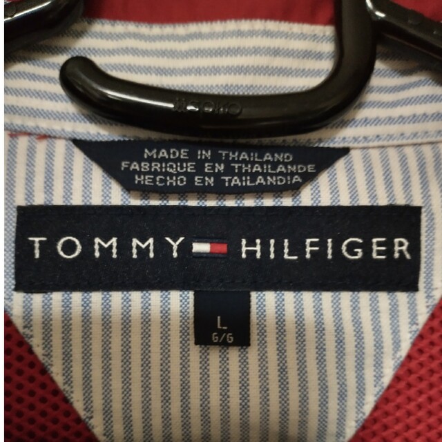 TOMMY HILFIGER(トミーヒルフィガー)の【最終特価】TOMMY HILFIGER　メンズ　アウター 赤　L メンズのジャケット/アウター(その他)の商品写真