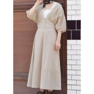 ダブルクローゼット(w closet)のwcloset ダブルクローゼット スワトー刺繍後ろリボンシャーリングワンピース(ロングワンピース/マキシワンピース)