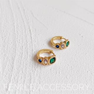 3色ストーンミニフープピアス(ピアス)