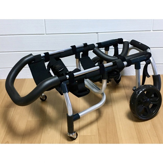 □犬の車椅子 中型犬用4輪車いす 顎乗せ付 9~18kg 歩行器 介護 | www