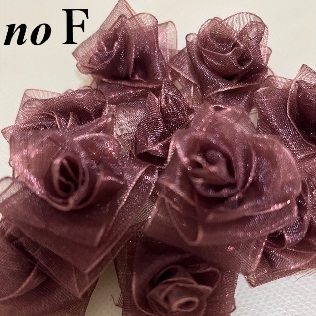 🌹薔薇花リボン10個セット箱入り ハンドメイドの素材/材料(各種パーツ)の商品写真