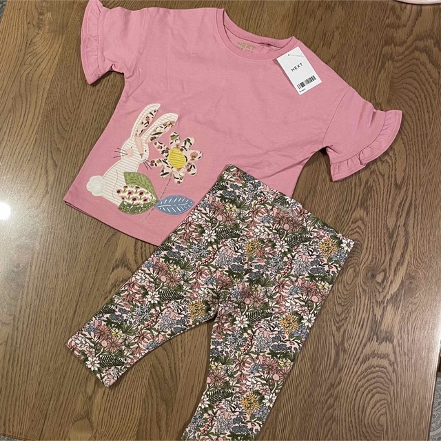 NEXT(ネクスト)の新品未使用！ カットソー&レギンス 上下セット キッズ/ベビー/マタニティのキッズ服女の子用(90cm~)(Tシャツ/カットソー)の商品写真