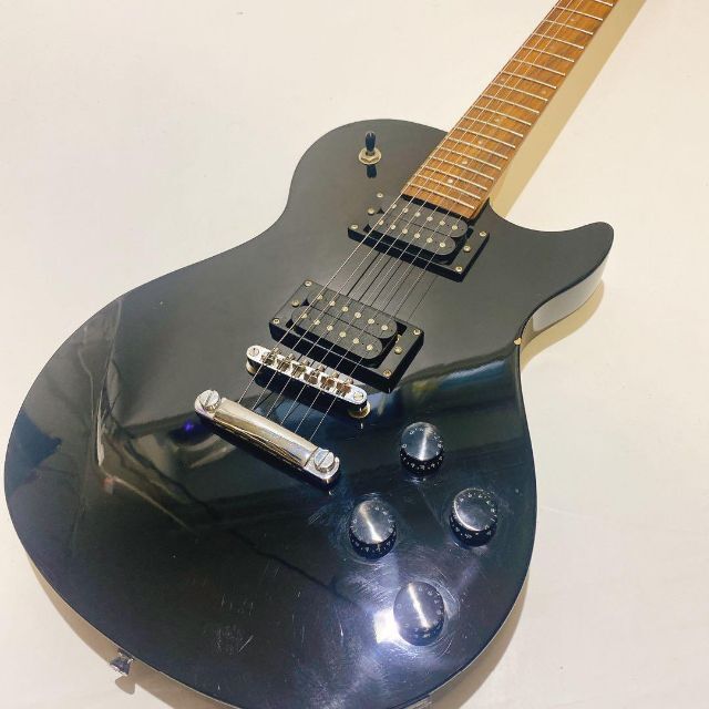 Washburn ワッシュバーン レスポール color Black