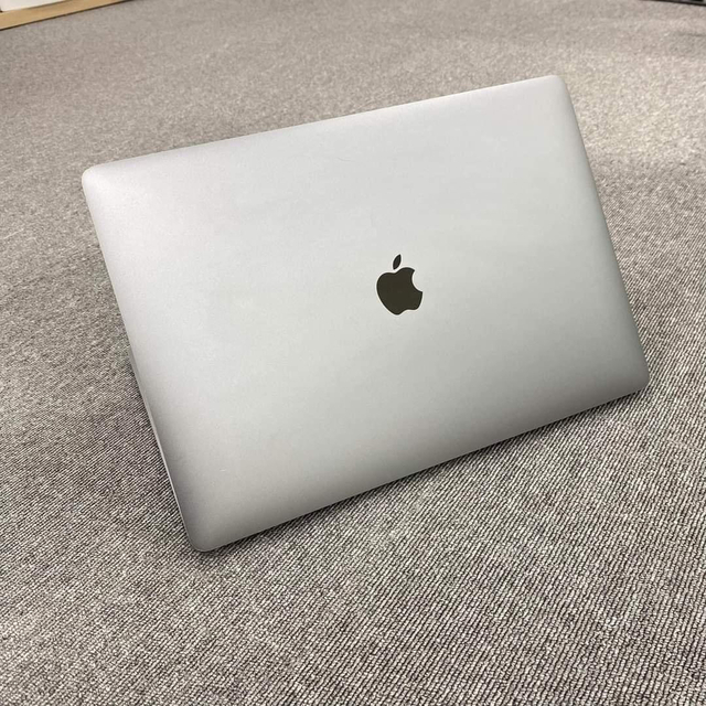 Mac (Apple) - Macbook pro 2017 15inch Core i7/16/512の通販 by ...