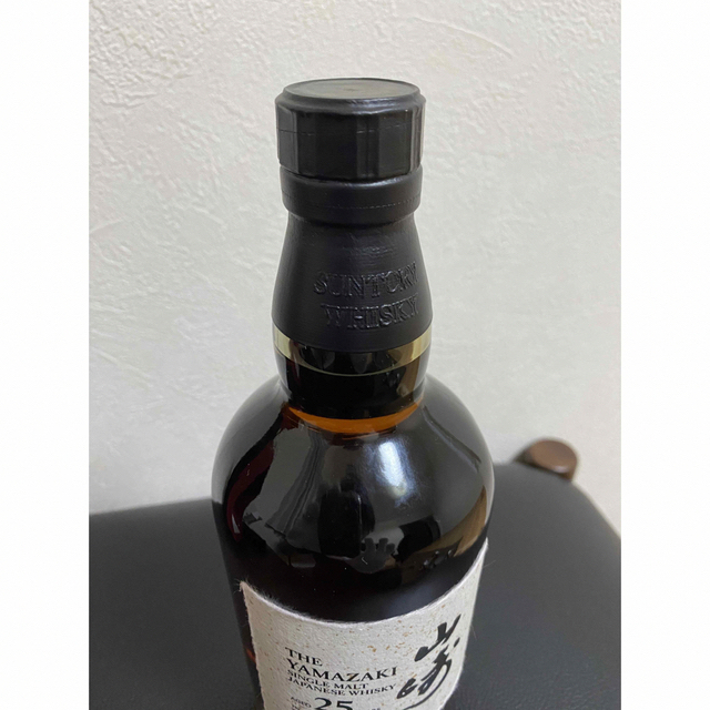 サントリー山崎25年 700ml