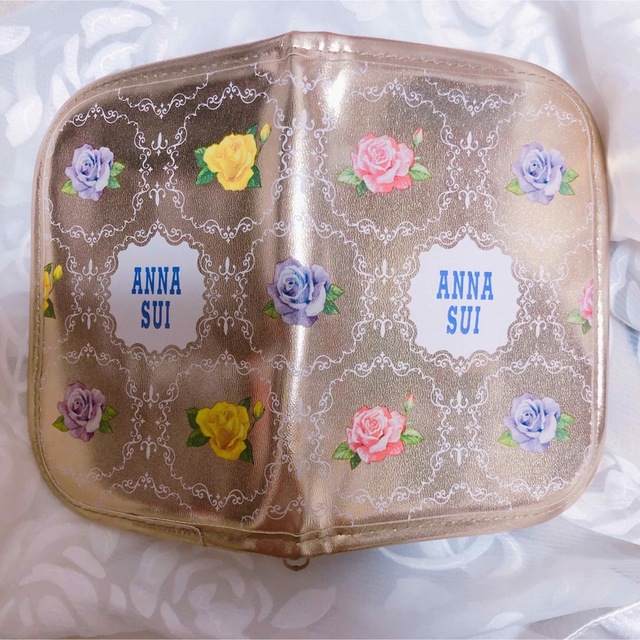 ANNA SUI(アナスイ)のANNA SUI マルチケース パスポートケース 通帳ケース レディースのファッション小物(ポーチ)の商品写真