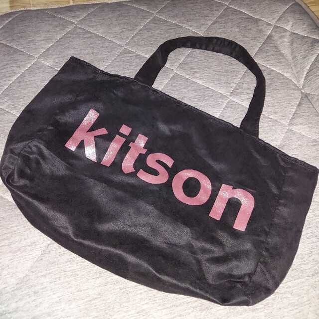 KITSON(キットソン)のhana様専用✨KITSON ラメバック ＆パワーブレス2点 レディースのバッグ(トートバッグ)の商品写真