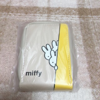ミッフィー(miffy)のミッフィー　じゃばら式カードケース(パスケース/IDカードホルダー)