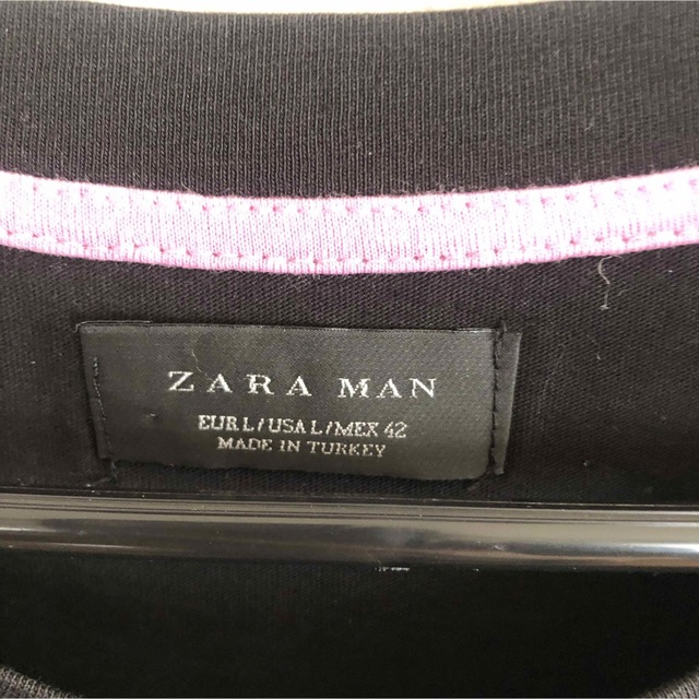 ZARA(ザラ)のZARA  MAN  ロゴTシャツ  クロ(美品) メンズのトップス(Tシャツ/カットソー(半袖/袖なし))の商品写真