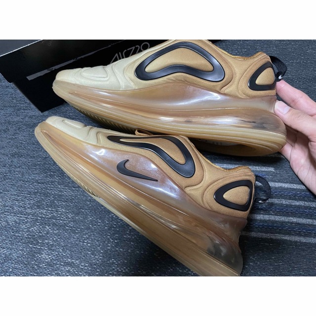 NIKE - 値下げ。NIKE AIR MAX 720 ゴールド エアマックス720の通販 by