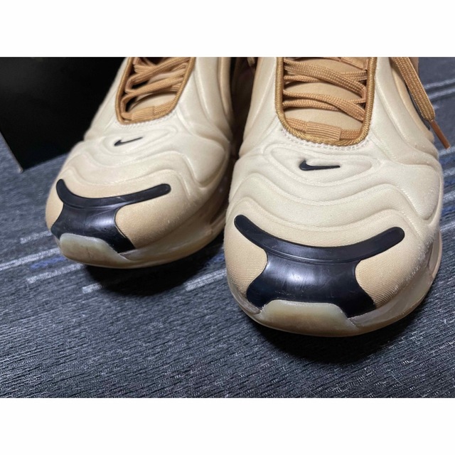 NIKE - 値下げ。NIKE AIR MAX 720 ゴールド エアマックス720の通販 by