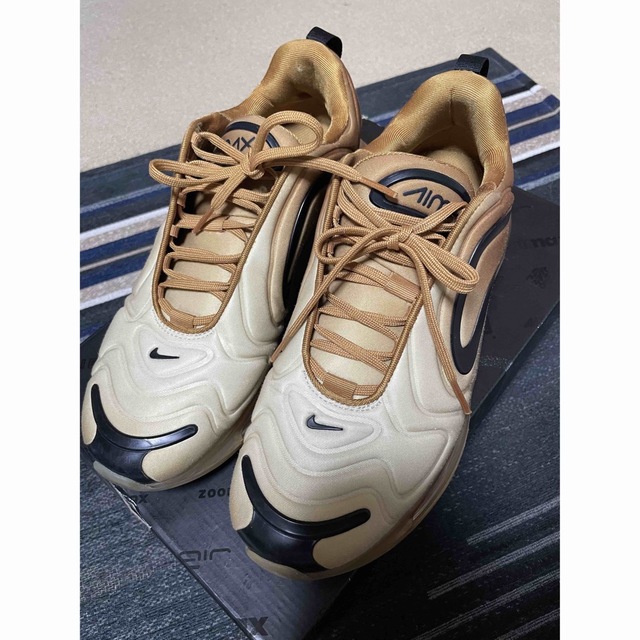 値下げ。NIKE AIR MAX 720 ゴールド エアマックス720