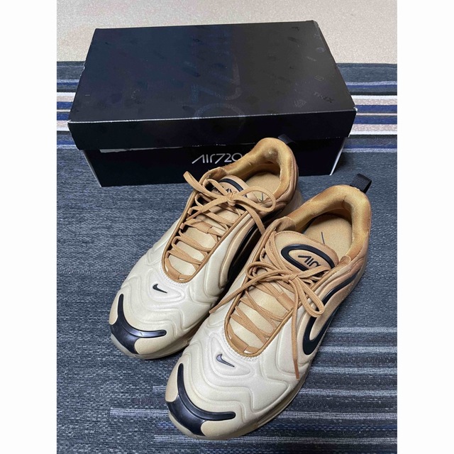 値下げ。NIKE AIR MAX 720 ゴールド エアマックス720 | フリマアプリ ラクマ