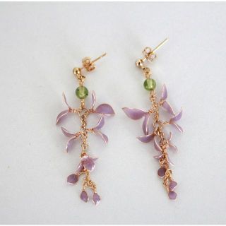 藤の花ピアス_紫■ハンドメイド■(ピアス)