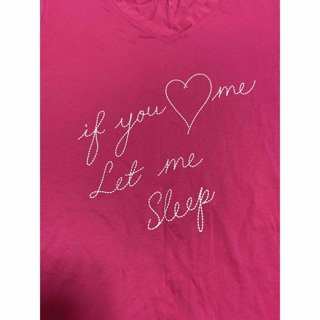 GAP(ギャップ)のLOVE by GAP 新品未使用　ピンク　ハート　Tシャツワンピース レディースのワンピース(ひざ丈ワンピース)の商品写真